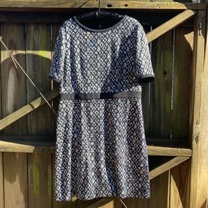 Donna Morgan black diamond pattern knit dress